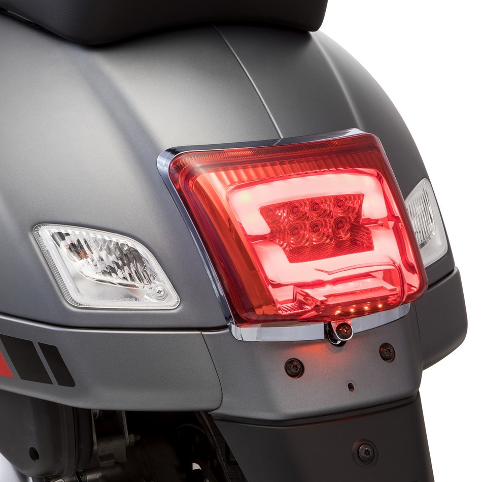 Piloto trasero LED para Vespa GTS/GTS Super/GTV/GT 60 125-300cc (-'13), rojo