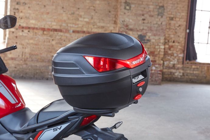 Top case 27 litros para Suzuki SV650 BJ. 2016-2017