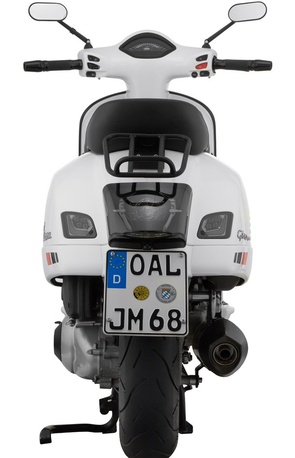 Portaequipajes trasero 70's para Vespa GTS / GTS Super HPE 125-300 ('19-), negro brillante