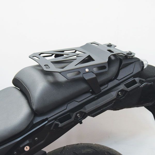 Soporte de asiento de aluminio para Yamaha Tracer 900 (15-17)
