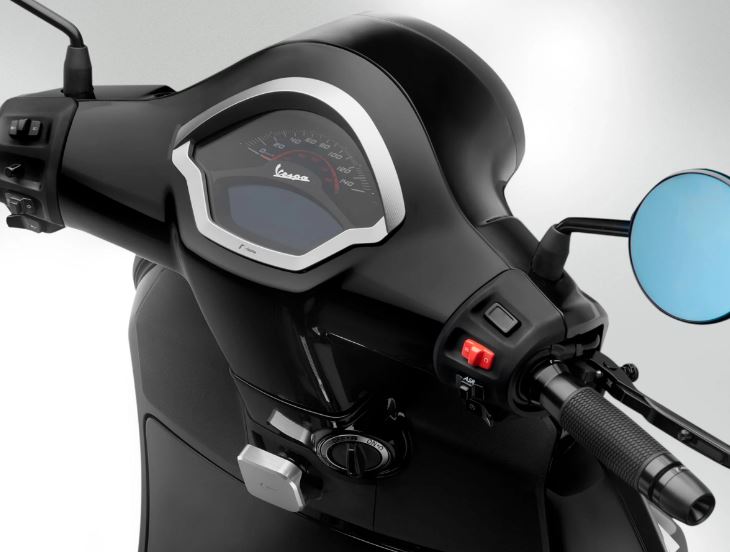 Anillo decorativo velocímetro RIZOMA para Vespa GTS/GTS Super 125-300cc (`23-), plata