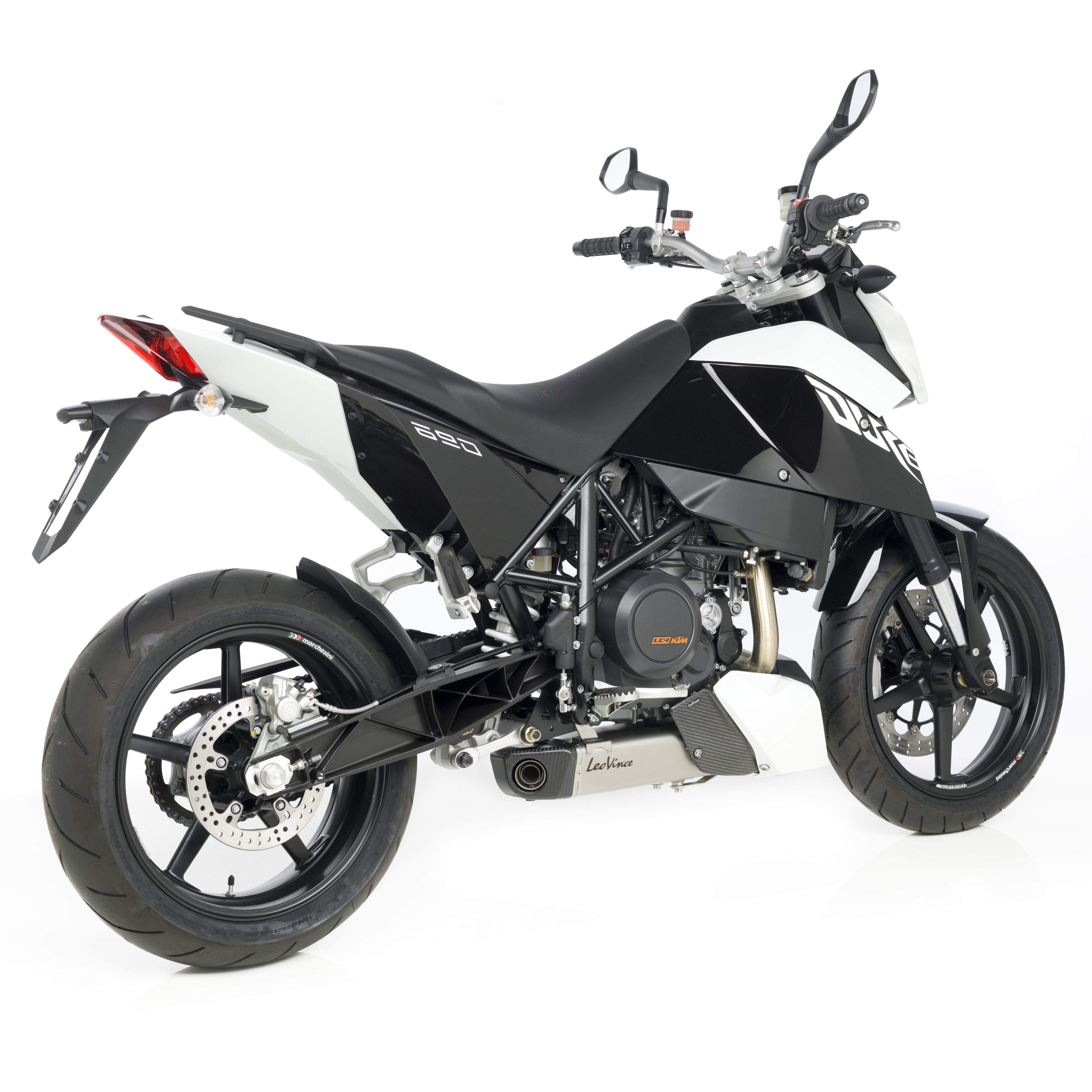 Escape LeoVince Underbody Evo 2, acero inoxidable, slip on para KTM 690 Duke LC4