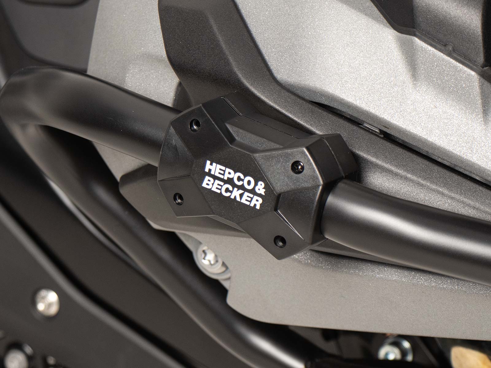 Almohadilla deslizante para depósito y protector de motor Hepco & Becker