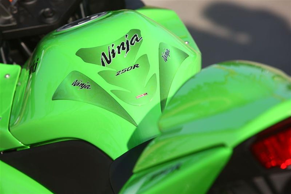 Almohadilla de depósito Ninja250R 2012 Original Kawasaki