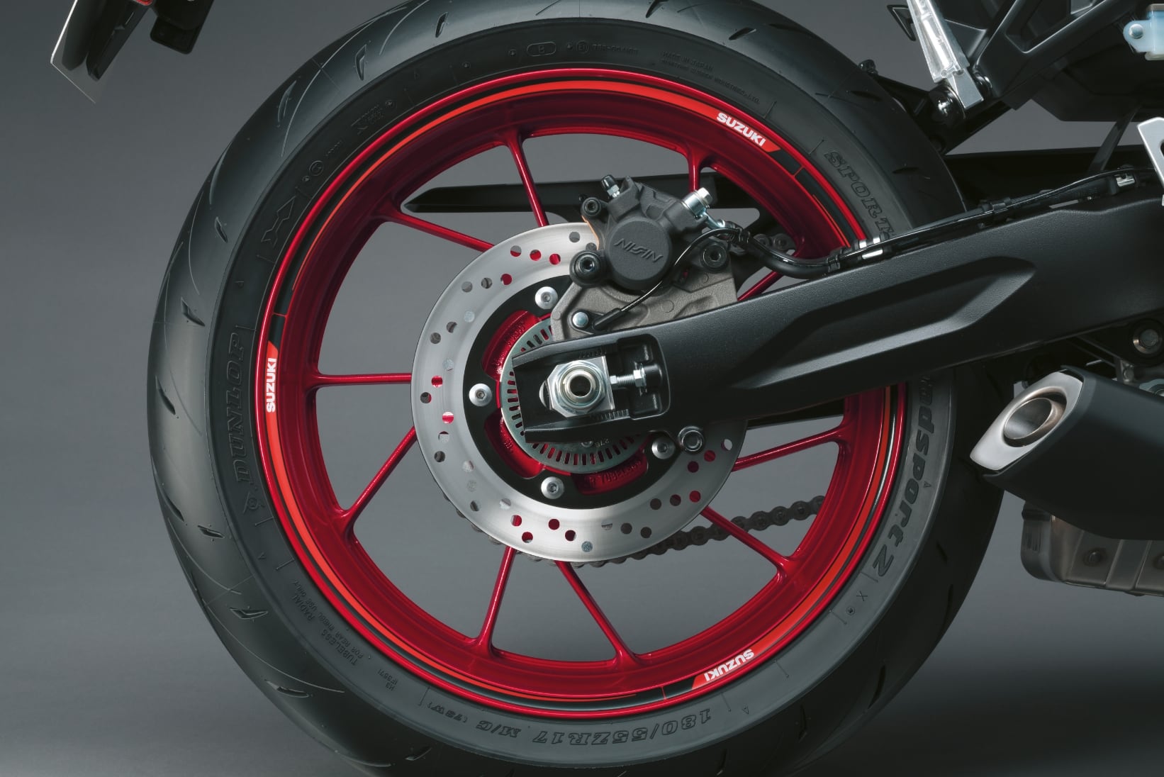 Decoración del borde de la llanta rojo/negro para Suzuki GSX-8R / GSX-8T (25-) / GSX-S 1000 GX (24-) Original