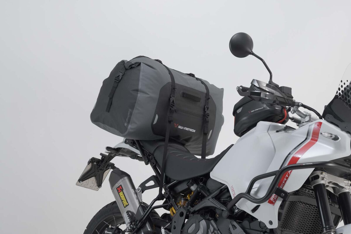 Bolsa trasera Drybag 600 para Aprilia RSV 4 Tuono 1100, negro / gris - SW Motech