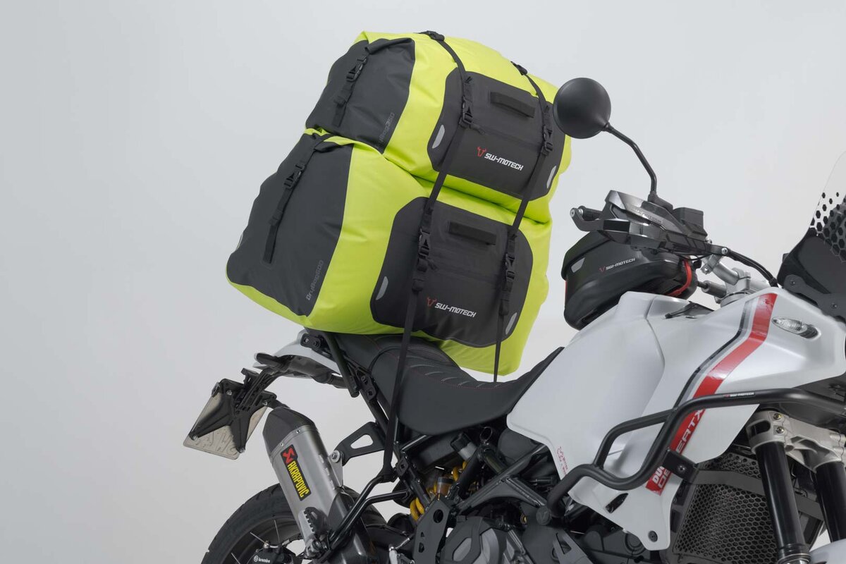 Bolsa trasera SW-Motech Drybag 350 señal amarillo/gris para Triumph Street Scrambler