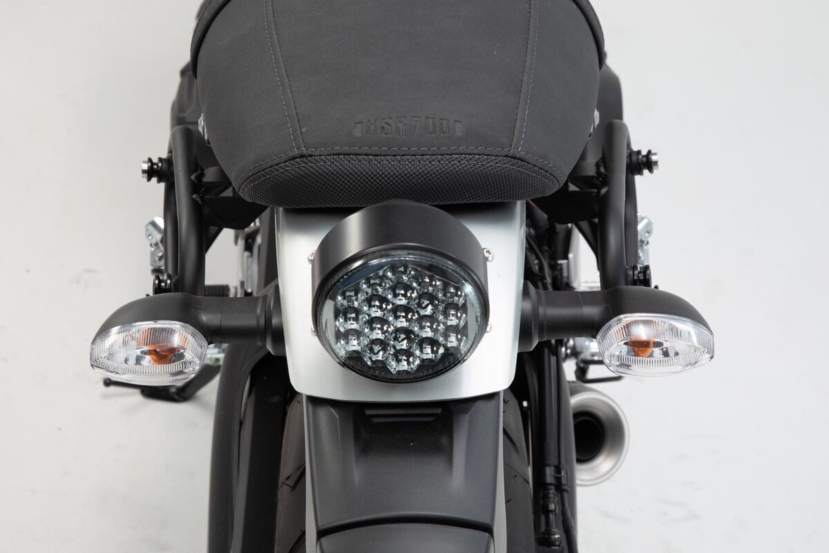 Soporte lateral izquierdo SW-Motech SLC para Yamaha XSR 900 (15-)