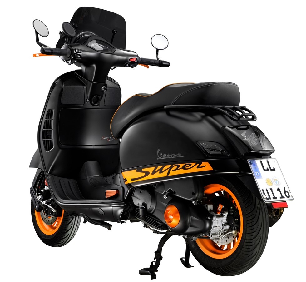 Tapa vario para Vespa, naranja mate