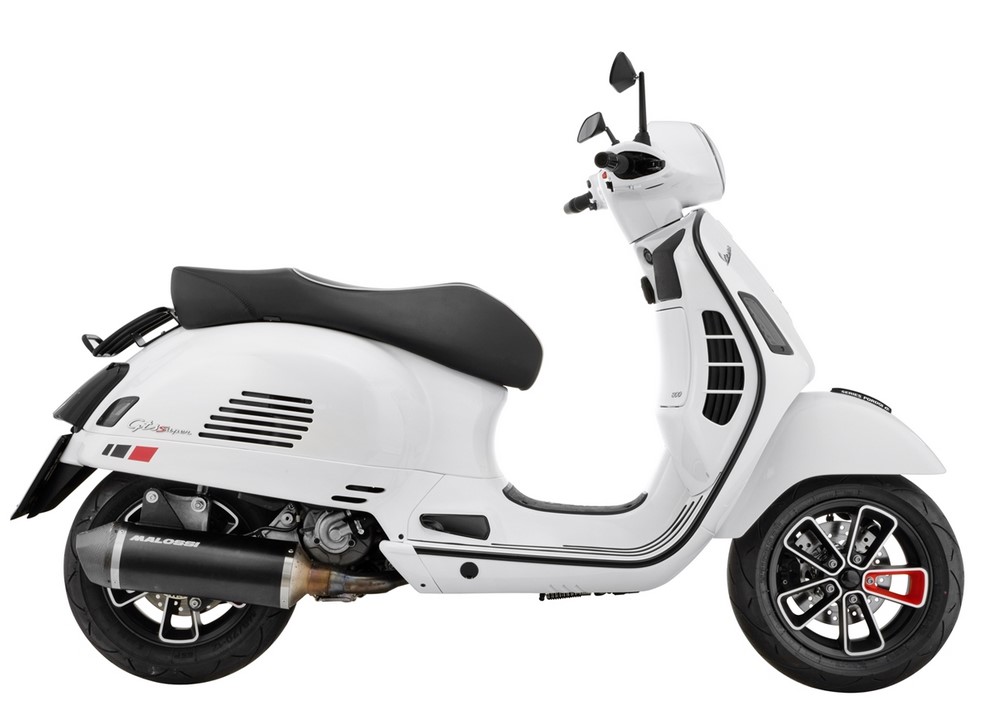 Portaequipajes trasero 70's para Vespa GTS / GTS Super HPE 125-300 ('19-), negro brillante