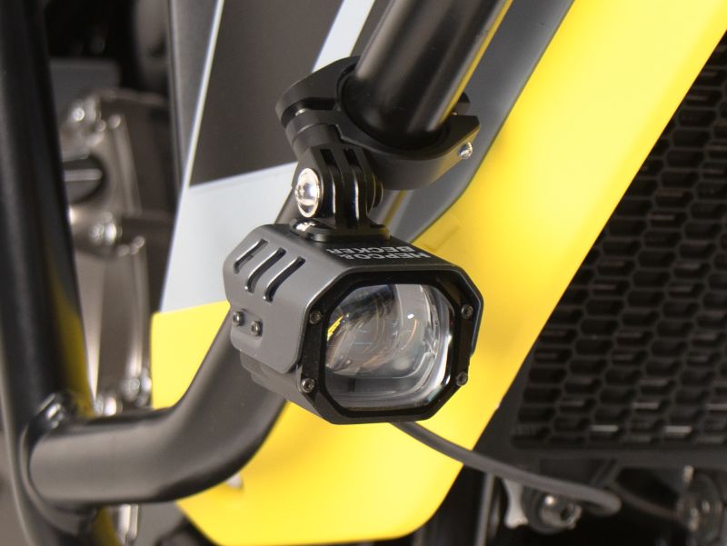Faro auxiliar LED Nova incl. fijación universal para tubo Ø25-32mm Hepco & Becker