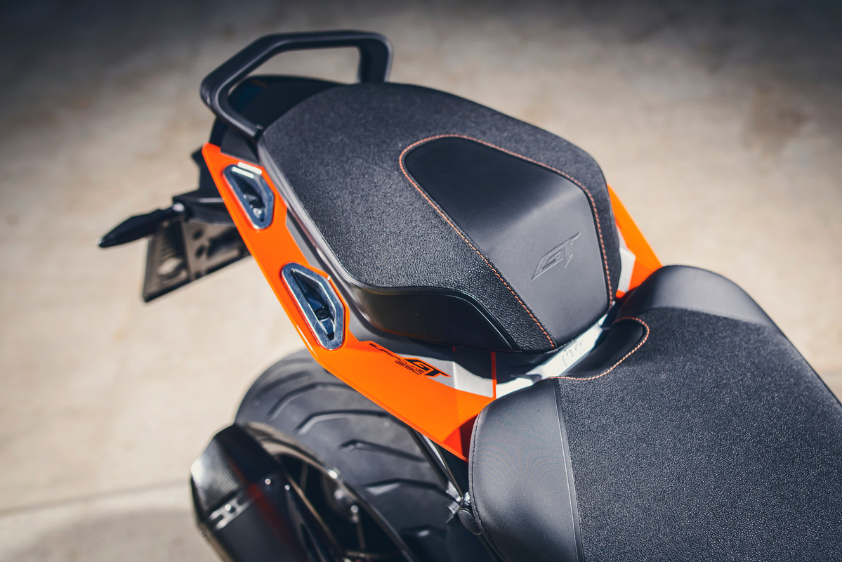 Banqueta KTM Ergo con calefacción de asiento