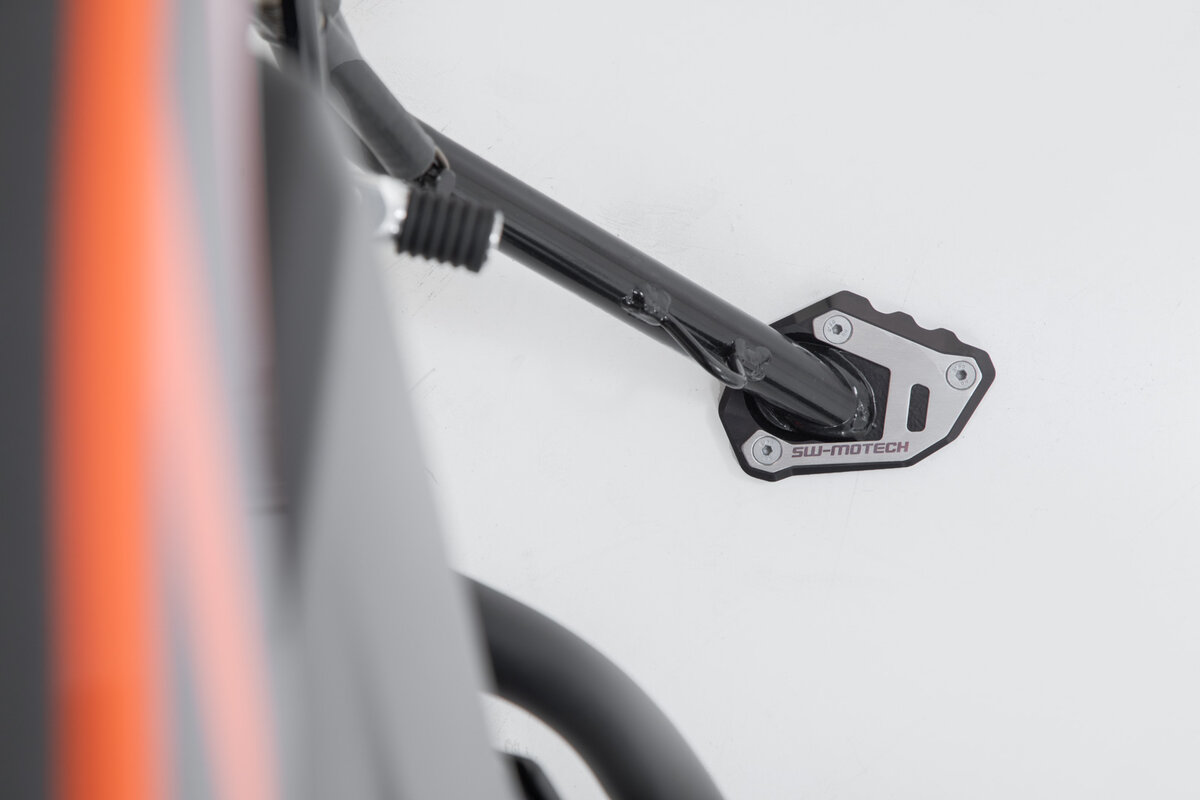SW-Motech Pie de caballete lateral ensanchado para Husqvarna 901 Norden (21-) SW Motech