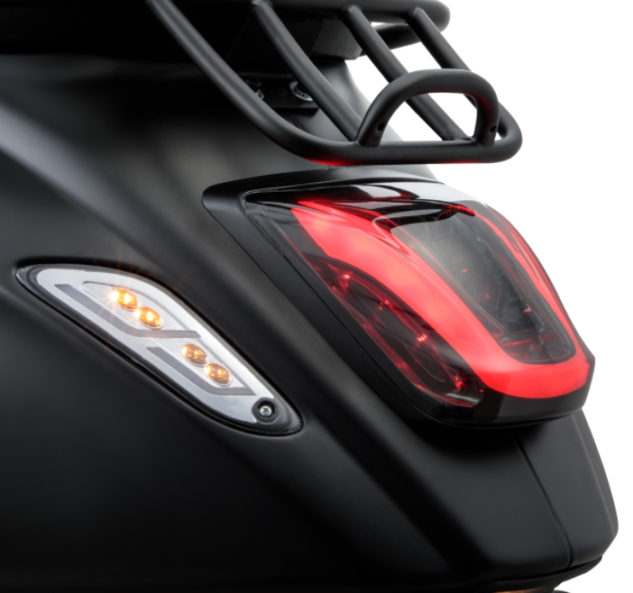 Portaequipajes/Socio Negro Mate para Vespa Primavera/Sprint 50-150ccm 2T/4T AC