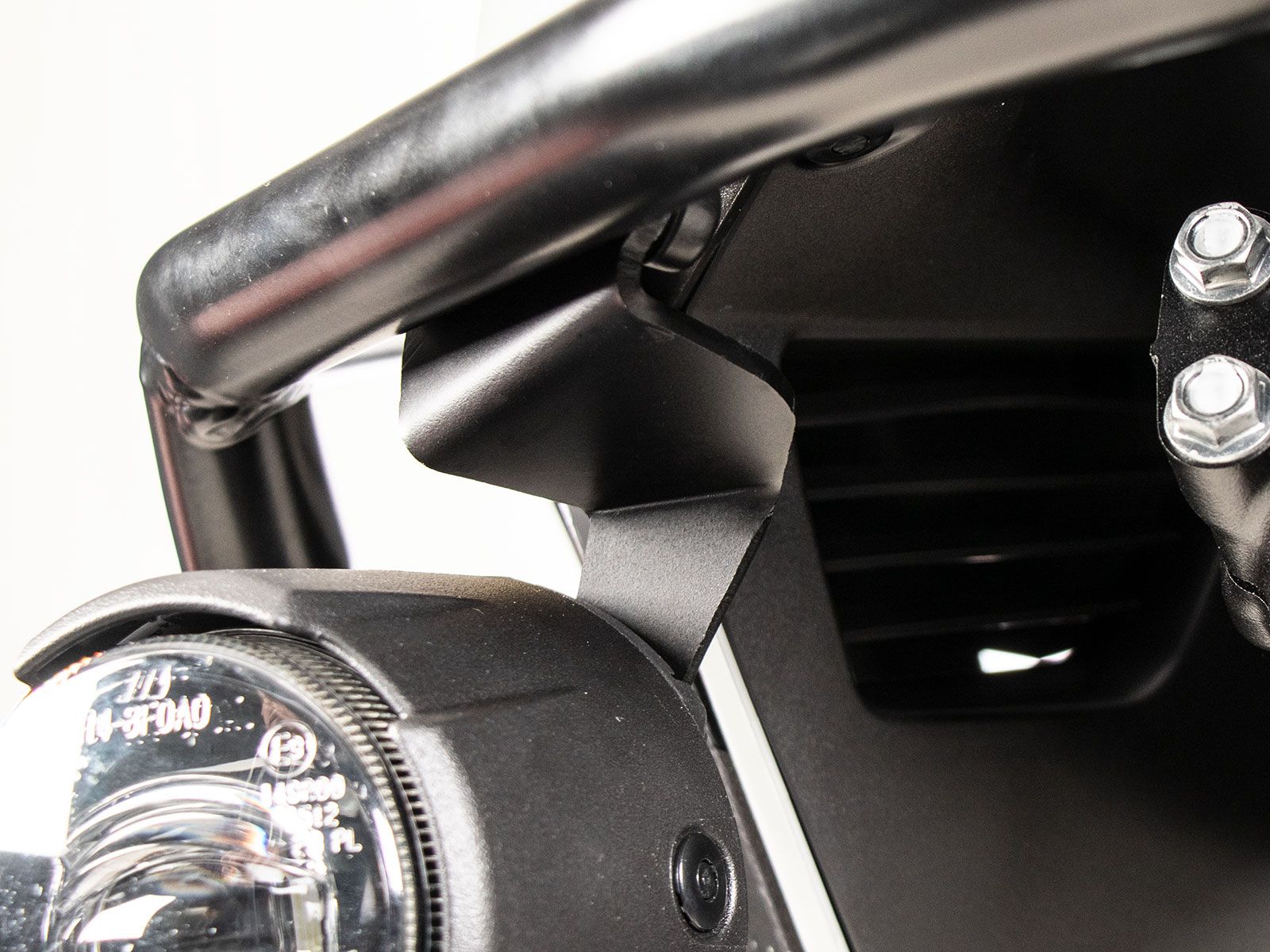 Juego de adaptadores de guardabarros para faros auxiliares originales Honda para Honda XL 750 Transalp (25- )