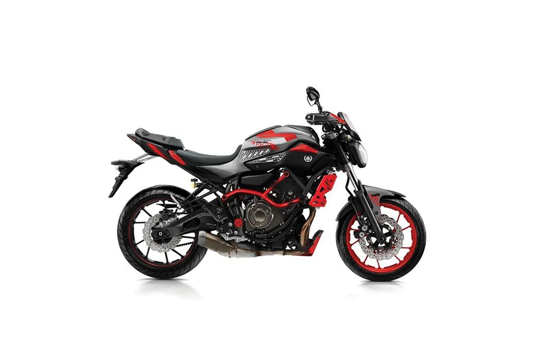 Stompgrip híbrido transparente Volcano para Yamaha MT-07 2015-2017