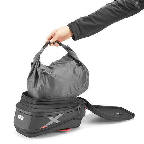 Givi XL06 - Bolsa sobre depósito Tanklock