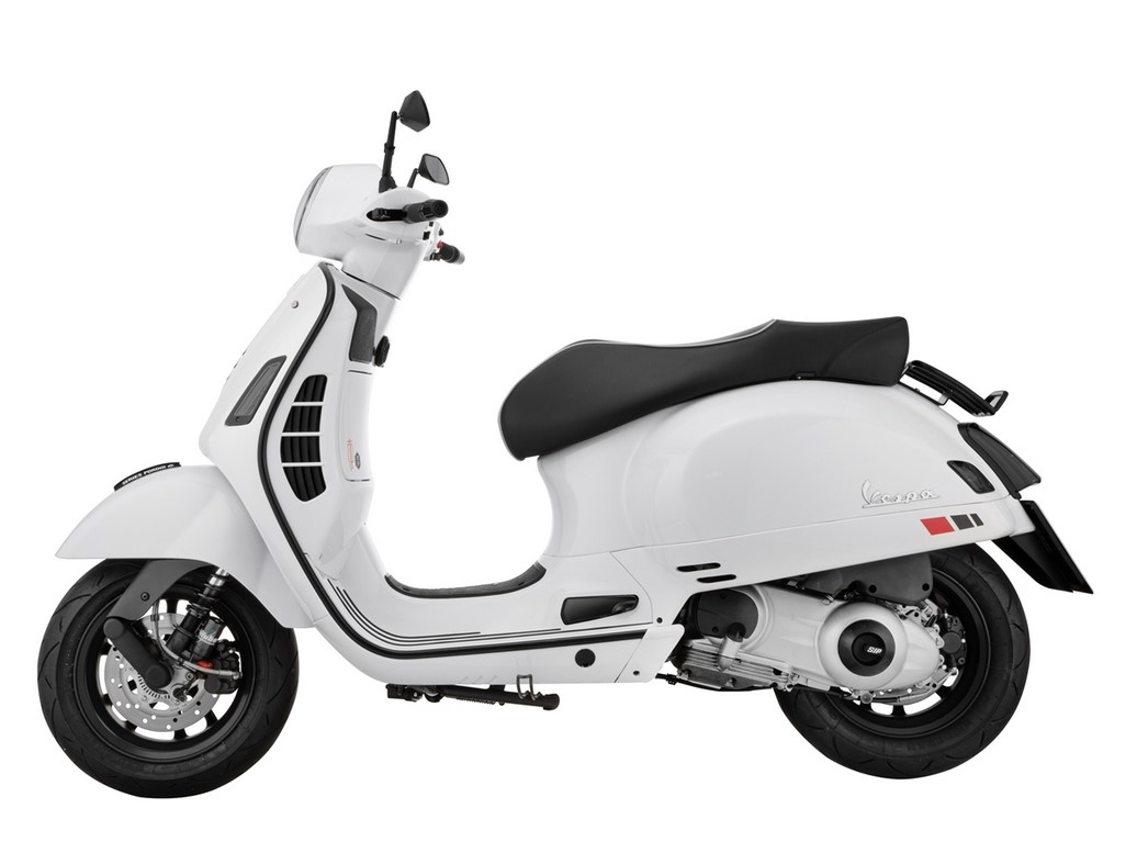 Piloto trasero MK II LED para Vespa GTS/GTS Super/GTV 125-300cc HPE ('18-), transparente