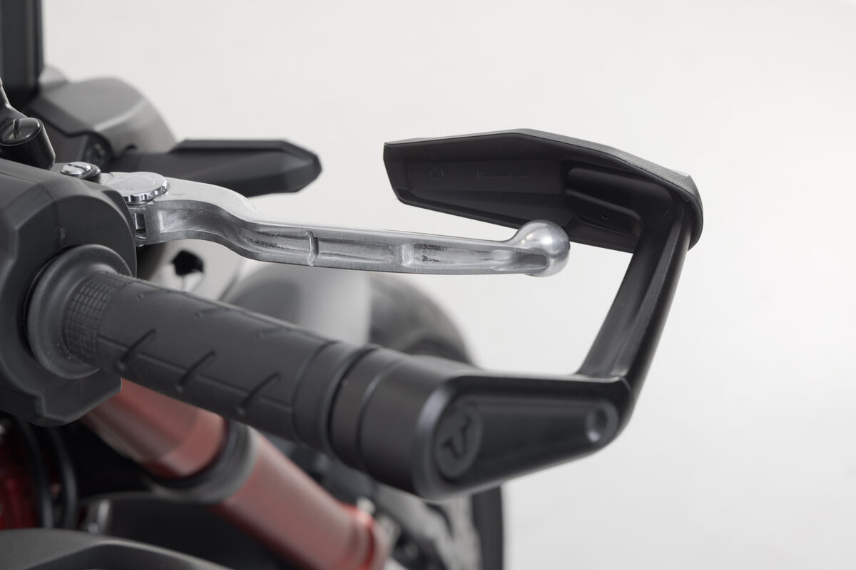 SW-Motech Protectores de palanca con deflector de viento para Honda CB 750 Hornet (23-) - SW Motech