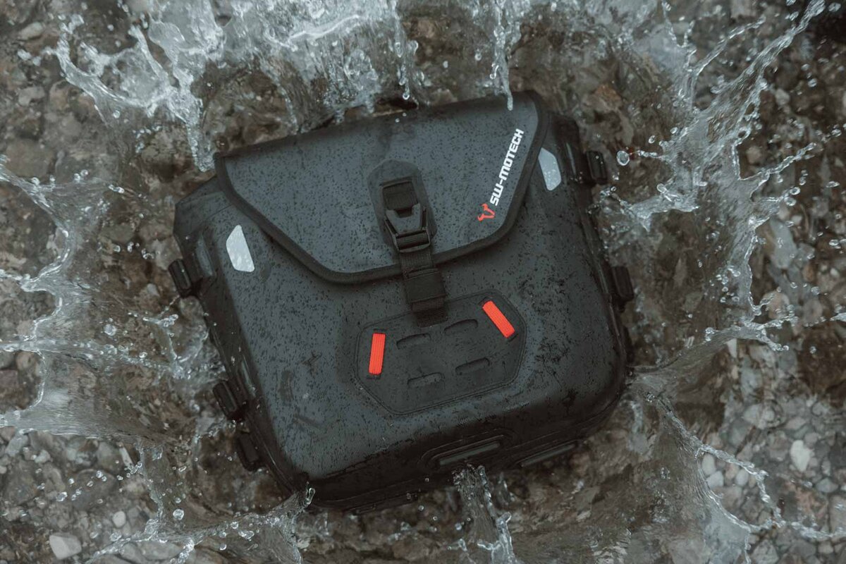 SW-Motech SysBag WP S con placa adaptadora para soporte lateral SLC izquierda
