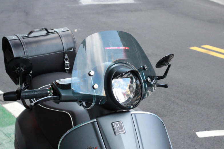Aro de lámpara con tulipa para Vespa LX 50-150ccm, negro mate