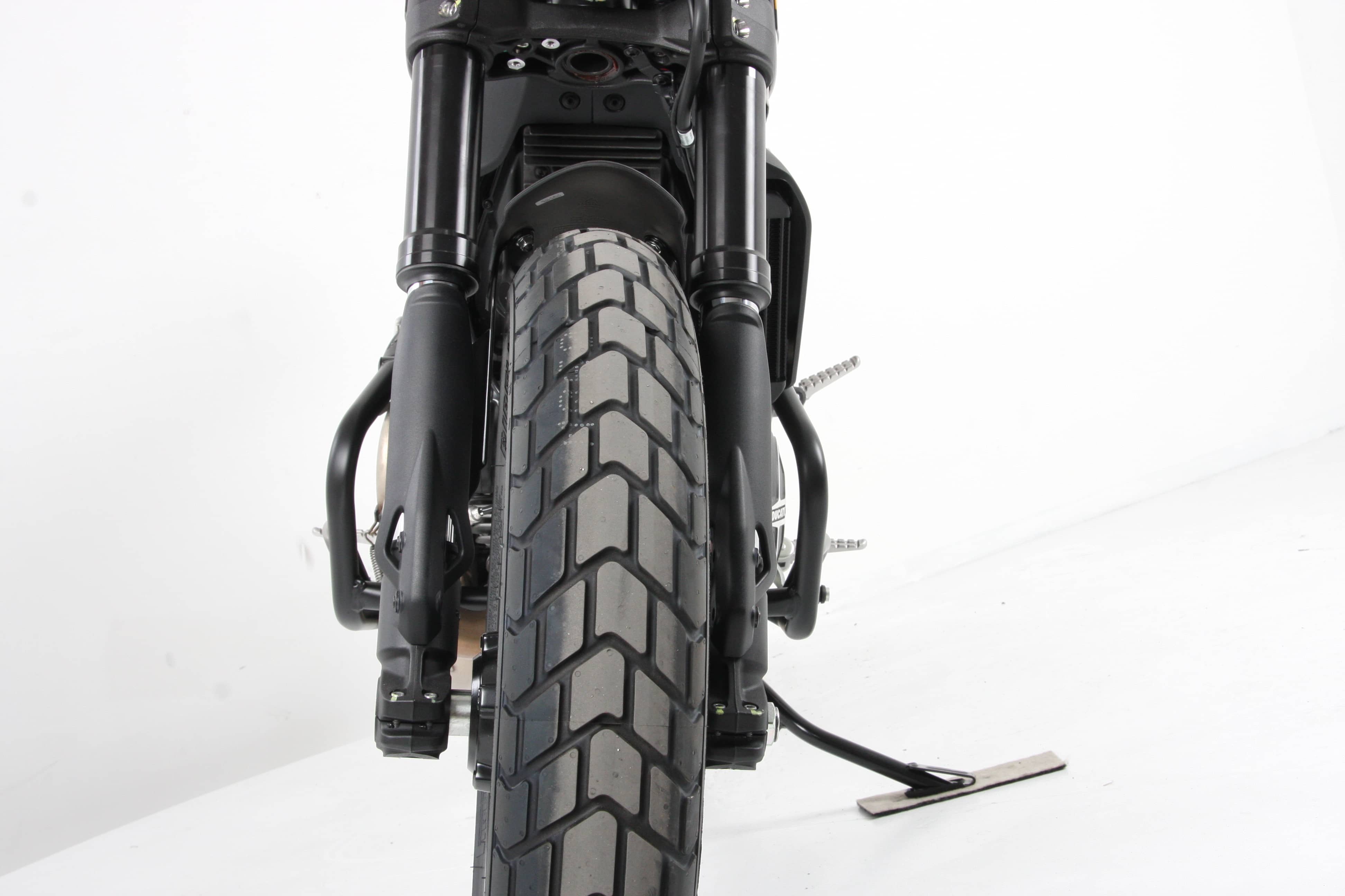 Guardamotor negro para Ducati Scrambler 800 (15-18) Hepco & Becker