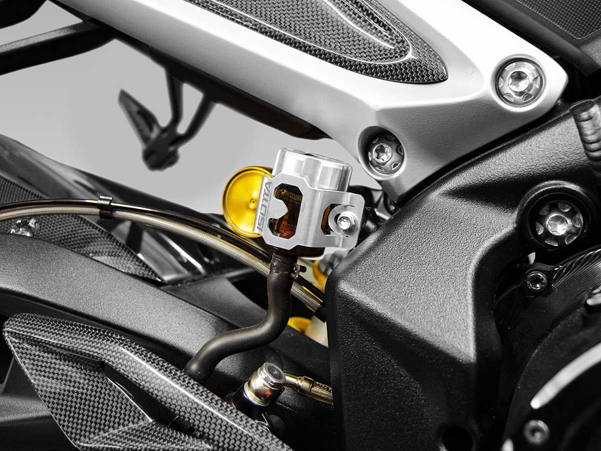 Protección para el depósito del líquido de frenos trasero para Moto Guzzi V100 Mandello S /Stelvio 1000