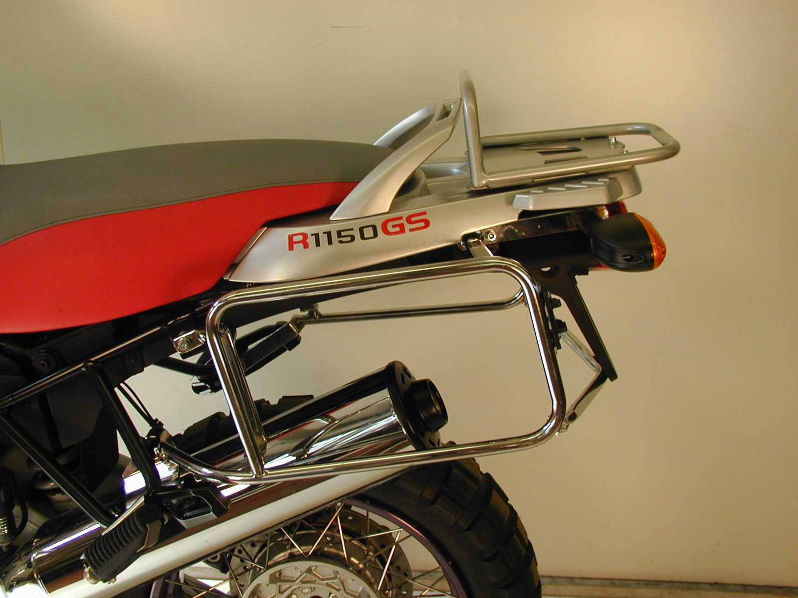Portamaletas lateral fijo negro para BMW R 1150 GS (00-04) Hepco & Becker