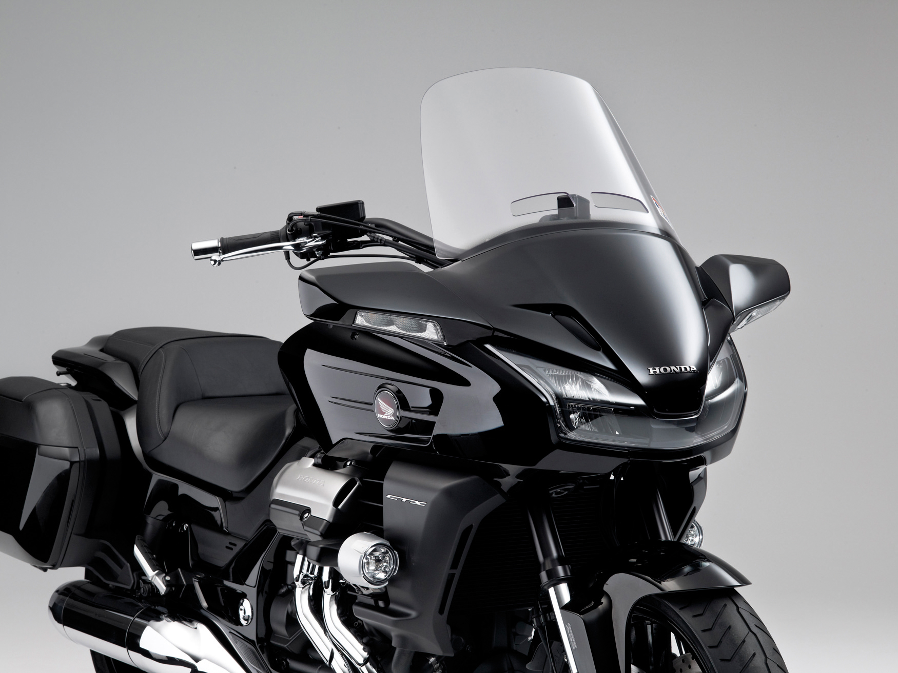 Parabrisas alto original de Honda CTX1300